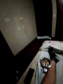 cracadaboa online show from 04/15/26, 08:53