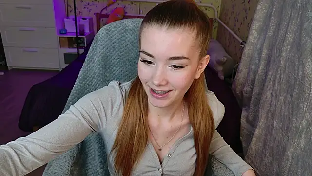 Lunavira online show from 04/05/26, 06:16