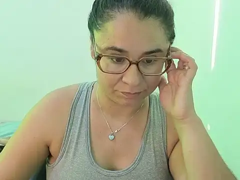 Snapshot of estrellajunior chatting on 07/16/26, 11:27 estrellajunior online show from 07/16/26, 11:27