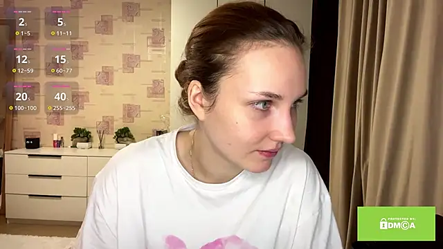 Snapshot of SamellaFlugum chatting on 03/24/26, 05:18 SamellaFlugum online show from 03/24/26, 05:18