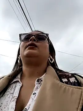 annie 27 online show from 03/24/26, 03:28