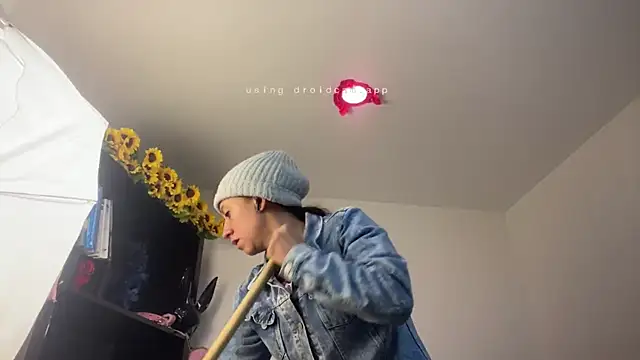 Snapshot of ItsAmara chatting on 04/13/26, 01:16 ItsAmara online show from 04/13/26, 01:16