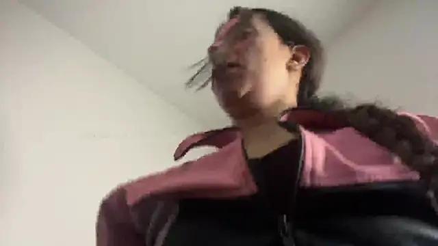 Snapshot of ItsAmara chatting on 04/16/26, 01:34 ItsAmara online show from 04/16/26, 01:34