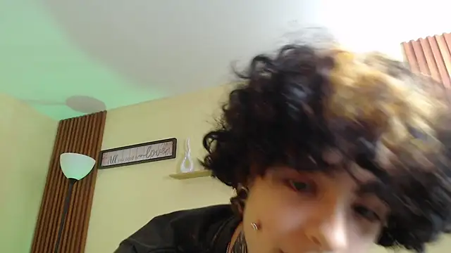 JuneBlake  online show from 03/18/26, 02:42