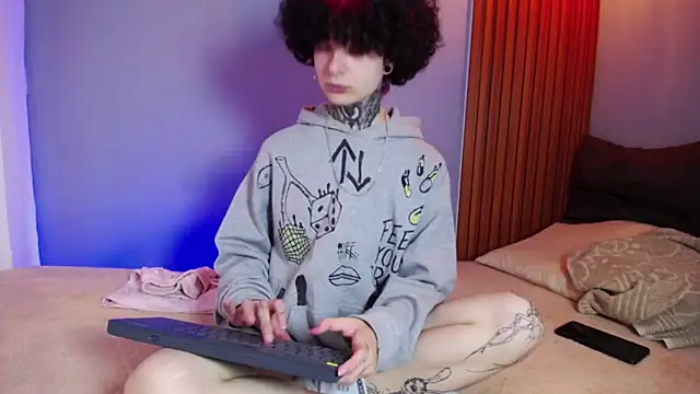 JuneBlake  online show from 03/27/26, 02:17