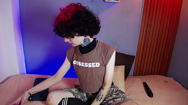 JuneBlake  online show from 03/30/26, 02:18