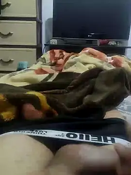 JoyousArray85 online show from 04/05/26, 07:00