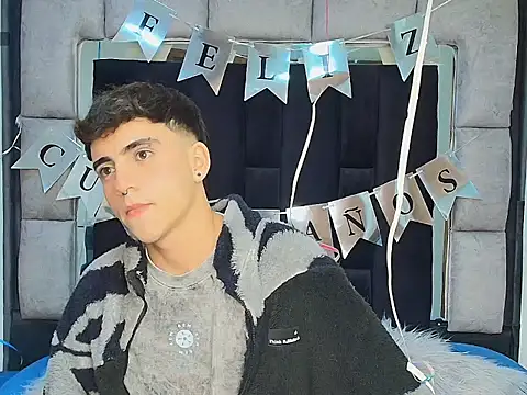 Snapshot of Brax_Valencia chatting on 04/11/26, 01:48 Brax Valencia online show from 04/11/26, 01:48