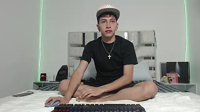 tiam muller fenix online show from 04/08/26, 12:32