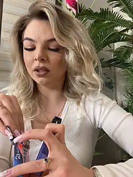 KimmBliss online show from 04/15/26, 06:15