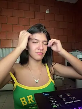 xayah cute online show from 04/11/26, 07:45