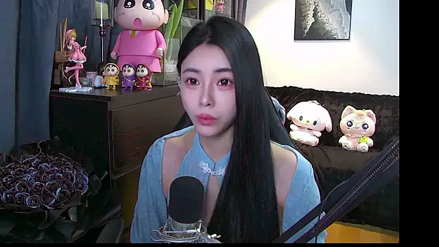 Snapshot of XiaoYuBao- chatting on 03/18/26, 07:00 XiaoYuBao- online show from 03/18/26, 07:00