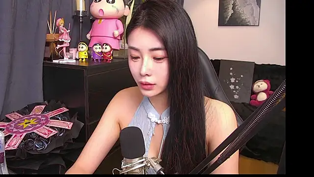 Snapshot of XiaoYuBao- chatting on 03/26/26, 04:23 XiaoYuBao- online show from 03/26/26, 04:23