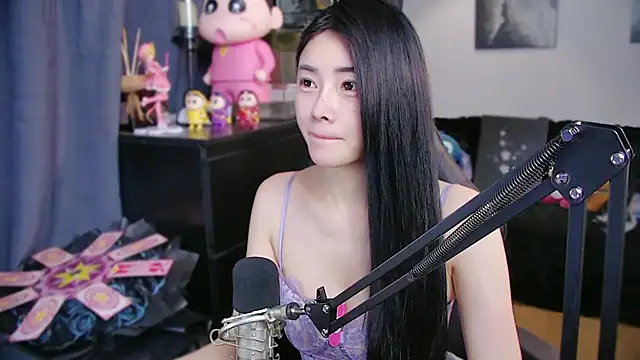 Snapshot of XiaoYuBao- chatting on 04/01/26, 02:47 XiaoYuBao- online show from 04/01/26, 02:47