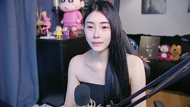 Snapshot of XiaoYuBao- chatting on 04/06/26, 02:20 XiaoYuBao- online show from 04/06/26, 02:20