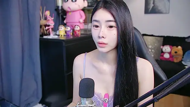 Snapshot of XiaoYuBao- chatting on 04/07/26, 03:45 XiaoYuBao- online show from 04/07/26, 03:45