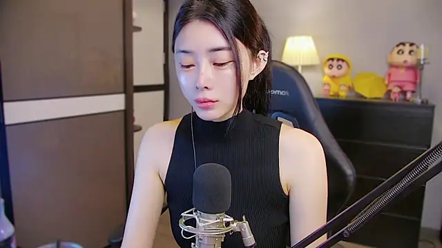 Snapshot of XiaoYuBao- chatting on 06/19/26, 05:06 XiaoYuBao- online show from 06/19/26, 05:06