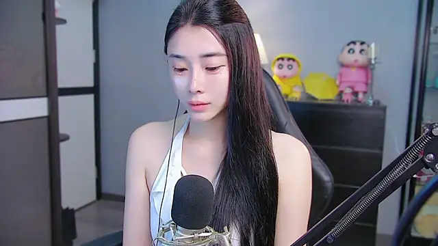 Snapshot of XiaoYuBao- chatting on 06/22/26, 04:37 XiaoYuBao- online show from 06/22/26, 04:37