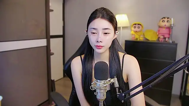 Snapshot of XiaoYuBao- chatting on 07/18/26, 04:11 XiaoYuBao- online show from 07/18/26, 04:11