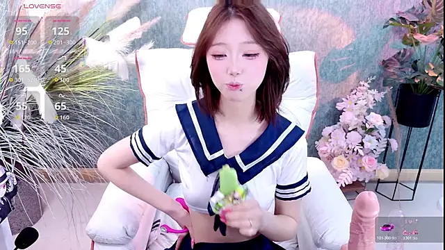 ZoeLily2026 online show from 04/02/26, 05:49