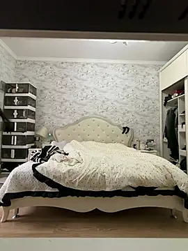 zhizhibaobei online show from 04/02/26, 01:47