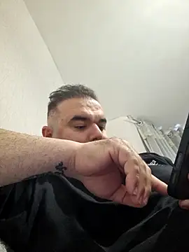 bigmillz32 online show from 03/25/26, 01:28