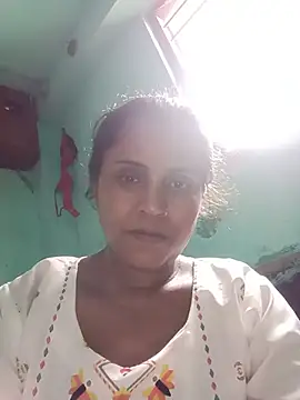 SanjanaBiswas323 online show from 06/08/26, 10:37