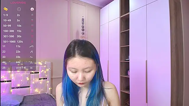 mimi m00n online show from 04/08/26, 08:20