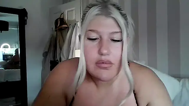 Lexi Laura online show from 05/20/26, 10:21