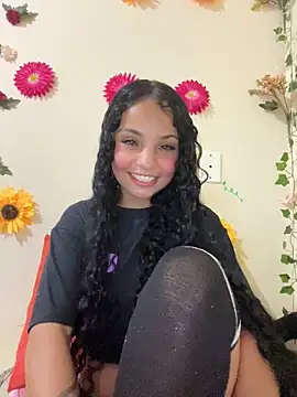 Snapshot of SpidderSecret chatting on 04/09/26, 02:00 SpidderSecret online show from 04/09/26, 02:00