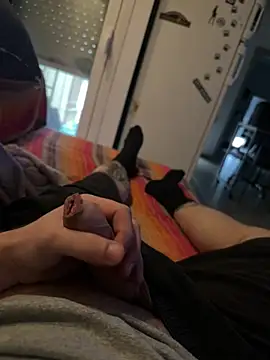 g thess online show from 03/21/26, 03:15