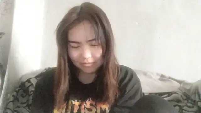 Snapshot of CuteAngell chatting on 04/09/26, 06:41 CuteAngell online show from 04/09/26, 06:41