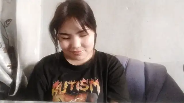 Snapshot of CuteAngell chatting on 04/10/26, 07:35 CuteAngell online show from 04/10/26, 07:35