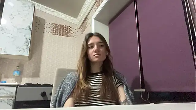 Snapshot of Lili_Kilian chatting on 03/17/26, 02:31 Lili Kilian online show from 03/17/26, 02:31