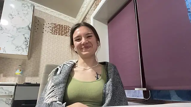 Snapshot of Lili_Kilian chatting on 03/18/26, 01:36 Lili Kilian online show from 03/18/26, 01:36