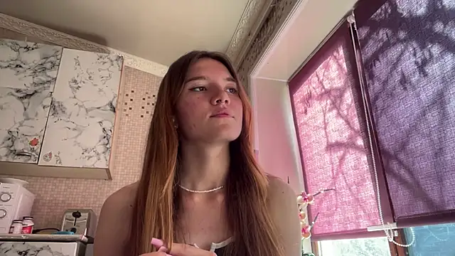 Snapshot of Lili_Kilian chatting on 05/07/26, 11:15 Lili Kilian online show from 05/07/26, 11:15