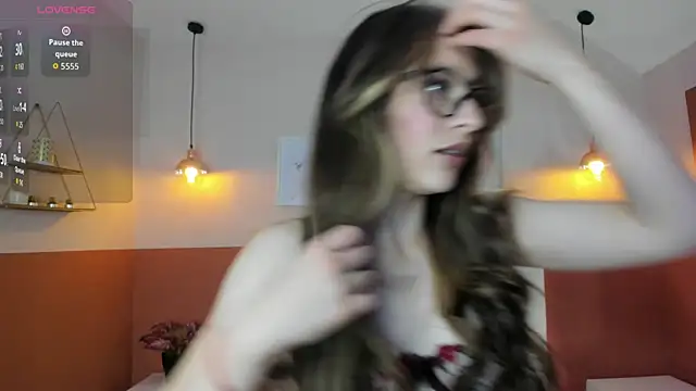 camille eyes online show from 04/03/26, 01:42