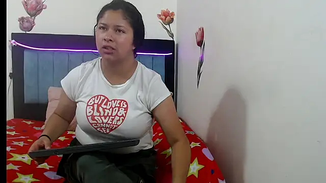 Snapshot of KARLYXS chatting on 03/21/26, 11:26 KARLYXS online show from 03/21/26, 11:26