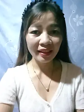 Yiyi102300 online show from 07/01/26, 01:34