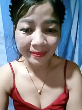 Yiyi102300 online show from 07/04/26, 09:15