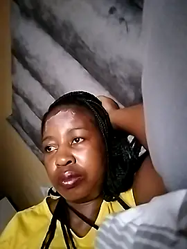 Snapshot of Prettylicou chatting on 03/18/26, 03:04 Prettylicou online show from 03/18/26, 03:04