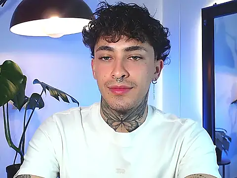 stevennavarro online show from 03/20/26, 01:43