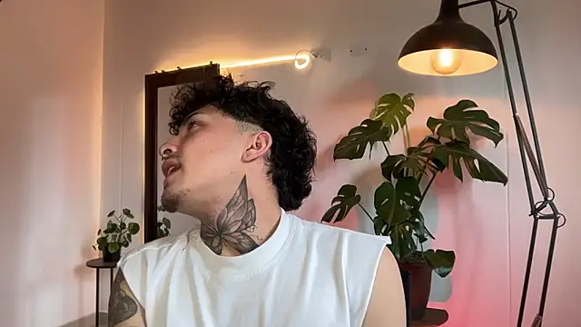 stevennavarro online show from 04/13/26, 02:55