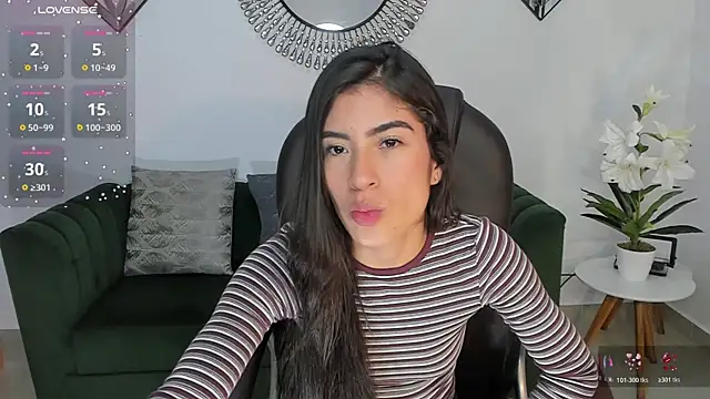 Ninna Asppen  online show from 03/30/26, 05:30