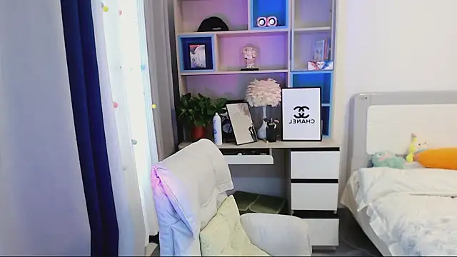 Snapshot of coke-123 chatting on 04/07/26, 08:15 coke-123 online show from 04/07/26, 08:15