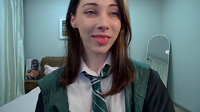 Snapshot of LeilaTaylors chatting on 04/13/26, 06:24 LeilaTaylors online show from 04/13/26, 06:24