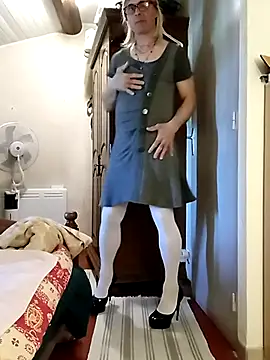 stephie83 online show from 04/04/26, 03:31