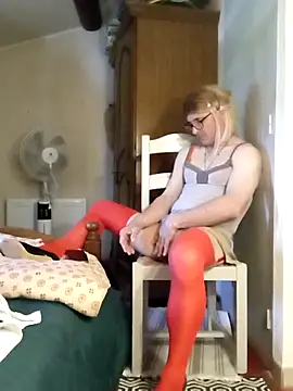 stephie83 online show from 04/17/26, 03:04