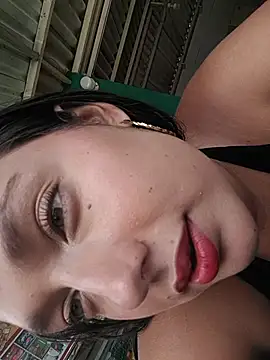 Snapshot of Naughty-Samanta- chatting on 04/07/26, 03:01 Naughty-Samanta- online show from 04/07/26, 03:01