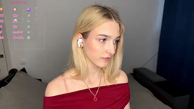 SweetiLun online show from 04/07/26, 02:28